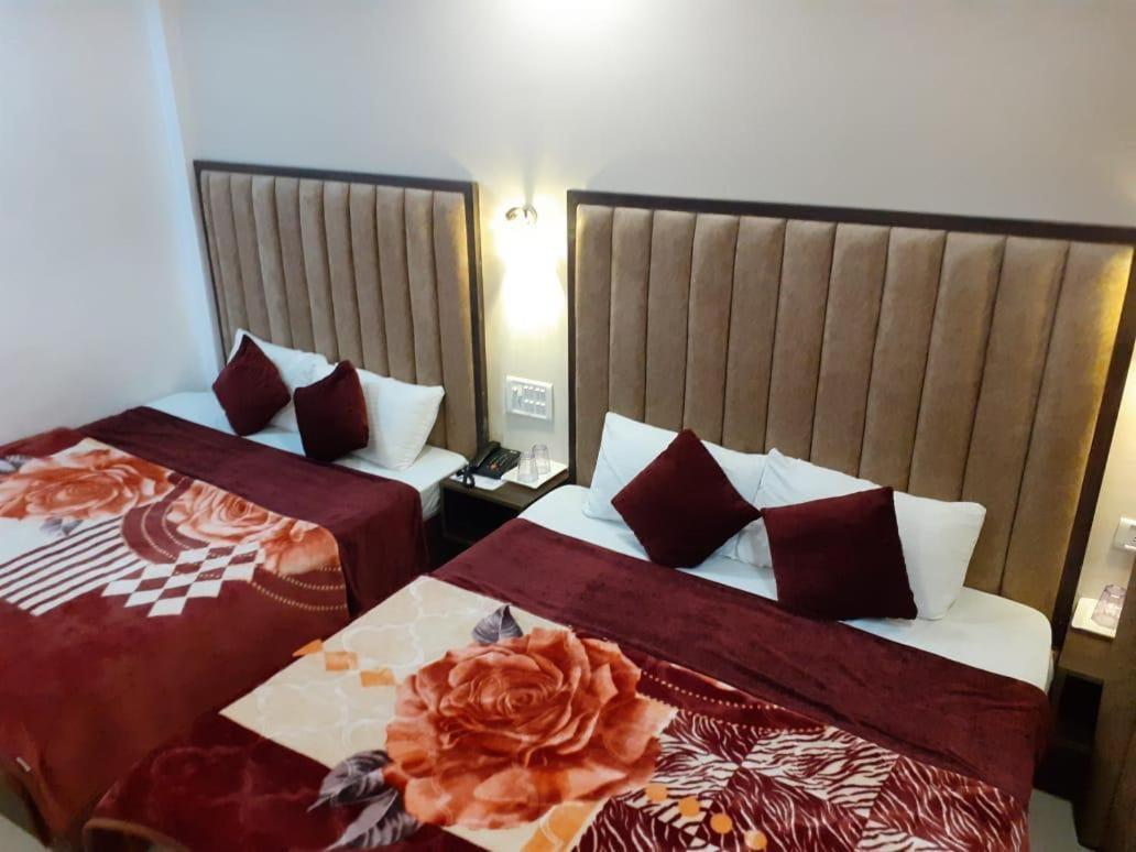 Hotel The Divine Oak Katra  Zewnętrze zdjęcie