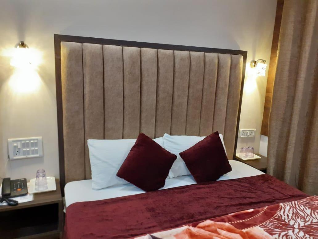 Hotel The Divine Oak Katra  Zewnętrze zdjęcie