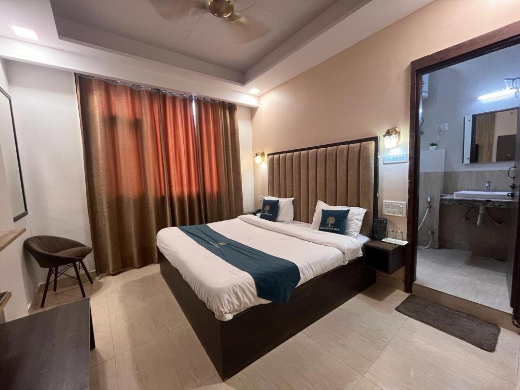Hotel The Divine Oak Katra  Zewnętrze zdjęcie